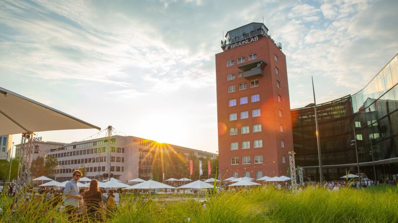 Brain Lab Uta About - Premium Space Pattern Gallery - Desktop